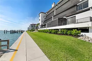 305 La Peninsula Blvd, Naples, FL 34113 - Photo 21