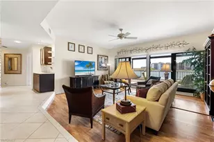 305 La Peninsula Blvd, Naples, FL 34113 - Photo 7