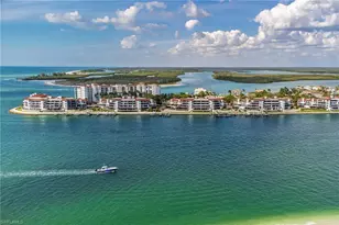 305 La Peninsula Blvd, Naples, FL 34113 - Photo 5