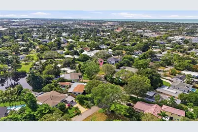 1165 8th Ter N, Naples, FL 34102 - Photo 9