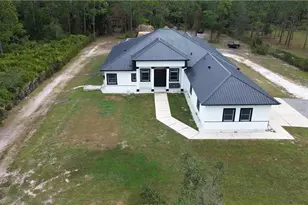 570 31st St NW, Naples, FL 34120 - Photo 7