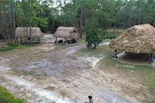 570 31st St NW, Naples, FL 34120 - Photo 9