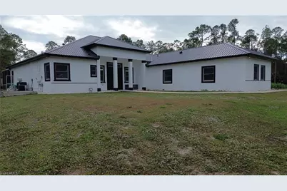 570 31st St NW, Naples, FL 34120 - Photo 1