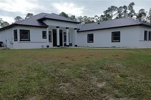 570 31st St NW, Naples, FL 34120 - Photo 1