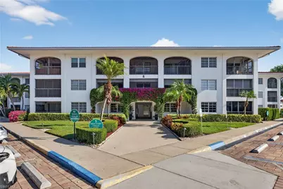 5 High Point Cir W #303, Naples, FL 34103 - Photo 1