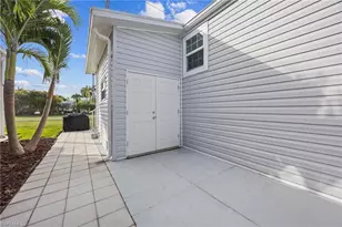 1153 Silver Lakes Blvd, Naples, FL 34114 - Photo 25