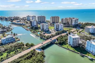 21 Bluebill Ave, Naples, FL 34108 - Photo 9