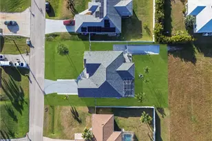 1021 NE 32nd St, Cape Coral, FL 33909 - Photo 7