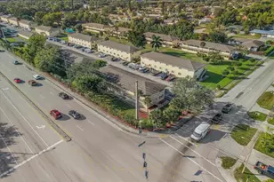 3325 Airport Rd, Naples, FL 34105 - Photo 11