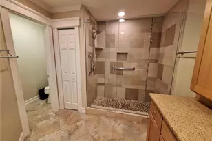 551 Beachwalk Cir, Naples, FL 34108 - Photo 45