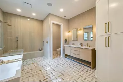 226 Monterey Dr, Naples, FL 34119 - Photo 13