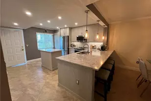 3051 Sandpiper Bay Cir, Naples, FL 34112 - Photo 7