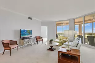 1001 Arbor Lake Dr, Naples, FL 34110 - Photo 9