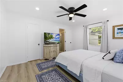 2261 11th St N, Naples, FL 34103 - Photo 17