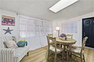 2261 11th St N, Naples, FL 34103 - Photo 7