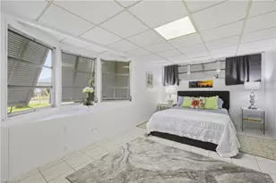 2261 11th St N, Naples, FL 34103 - Photo 15