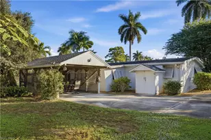 2261 11th St N, Naples, FL 34103 - Photo 23