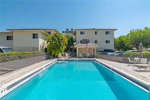 835 W Elkcam Cir, Marco Island, FL 34145 - Photo 21