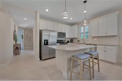 12390 Canal Grande Dr, Fort Myers, FL 33913 - Photo 7