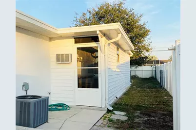2207 SE 8th Ave, Cape Coral, FL 33990 - Photo 45