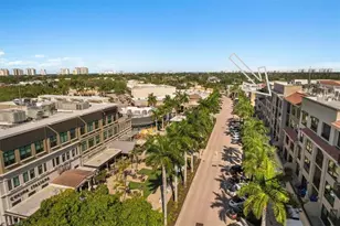 9115 Strada Pl, Naples, FL 34108 - Photo 39