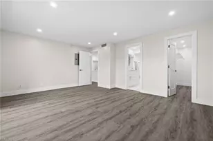 378 Palm Dr, Naples, FL 34112 - Photo 21