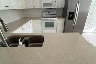 4231 Avian Avenue, Fort Myers, FL 33916 - Photo 7