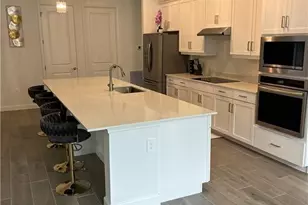 11017 Hanging Vine Dr, Fort Myers, FL 33913 - Photo 5