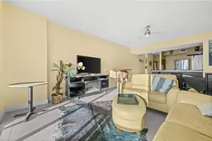 3000 Oasis Grand Blvd, Fort Myers, FL 33916 - Photo 19