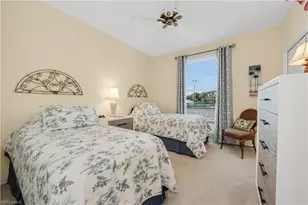 1320 Charleston Square Dr, Naples, FL 34110 - Photo 9