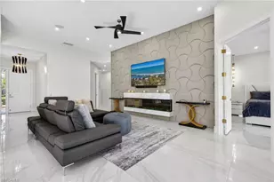 3956 Isla Ciudad Ct, Naples, FL 34109 - Photo 7