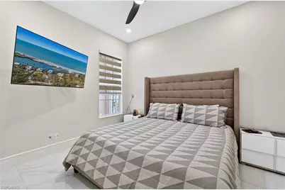 3956 Isla Ciudad Ct, Naples, FL 34109 - Photo 19