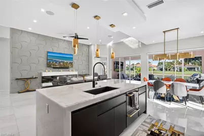 3956 Isla Ciudad Ct, Naples, FL 34109 - Photo 3