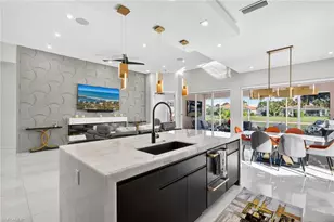 3956 Isla Ciudad Ct, Naples, FL 34109 - Photo 3