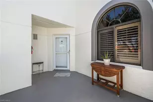 559 Beachwalk Cir, Naples, FL 34108 - Photo 27