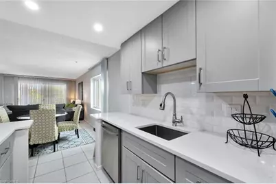 1300 Gulf Shore Blvd N #407, Naples, FL 34102 - Photo 9