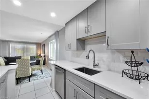 1300 Gulf Shore Blvd N, Naples, FL 34102 - Photo 9