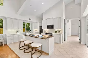 416 3rd Ave N, Naples, FL 34102 - Photo 17