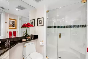 4021 Gulf Shore Blvd N, Naples, FL 34103 - Photo 37