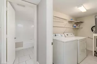 135 Cypress Way E, Naples, FL 34110 - Photo 19