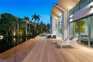 2211 Southwinds Dr, Naples, FL 34102 - Photo 41