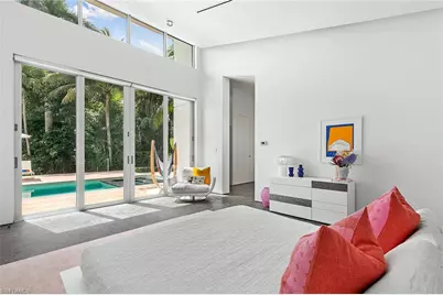 2211 South Winds Dr, Naples, FL 34102 - Photo 25