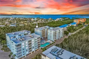 22712 Island Pines Way, Fort Myers Beach, FL 33931 - Photo 23