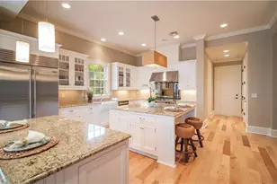 725 W Lake Dr, Naples, FL 34102 - Photo 15