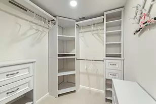 5950 Amherst Dr, Naples, FL 34112 - Photo 9