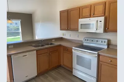 8421 Gassner Way, Lehigh Acres, FL 33972 - Photo 7