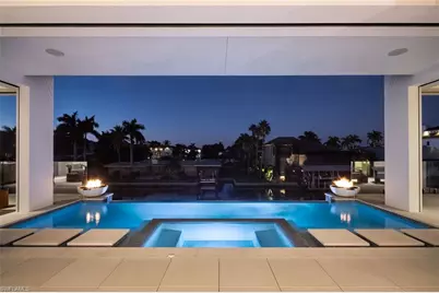 223 Bayview Ave, Naples, FL 34108 - Photo 5