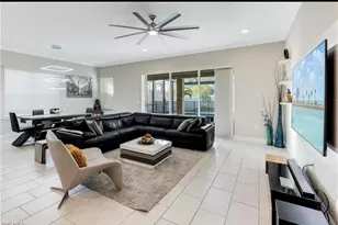 3320 Pilot Cir, Naples, FL 34120 - Photo 9