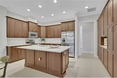 6809 Bequia Way, Naples, FL 34113 - Photo 7