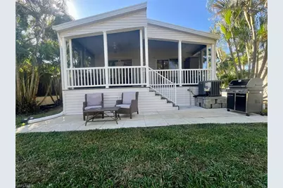 1284 Diamond Lake Cir, Naples, FL 34114 - Photo 5